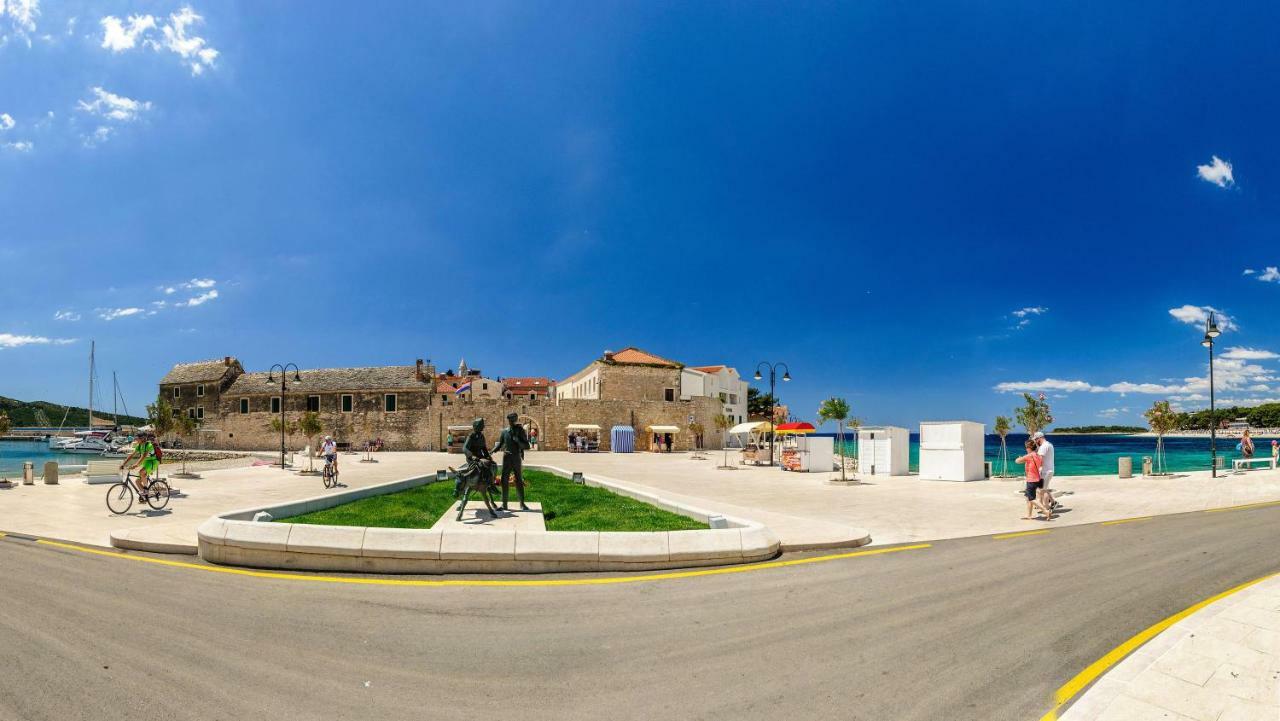 Apartmani Aligator Primosten Exterior photo